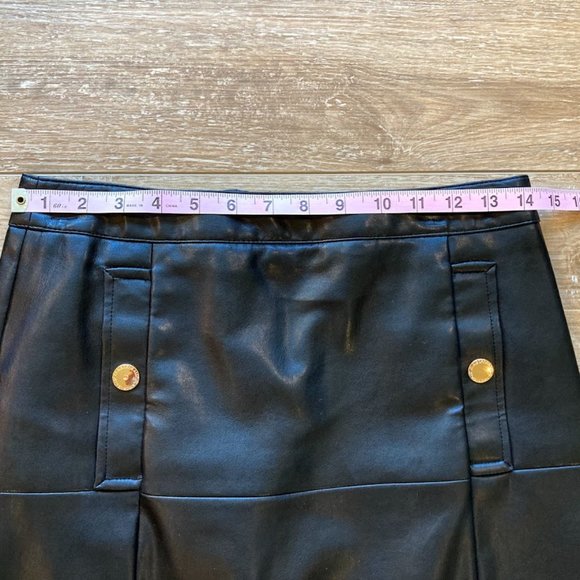 Liz Claiborne Career Faux Leather Skirt Size 4P - Picture 3 of 8